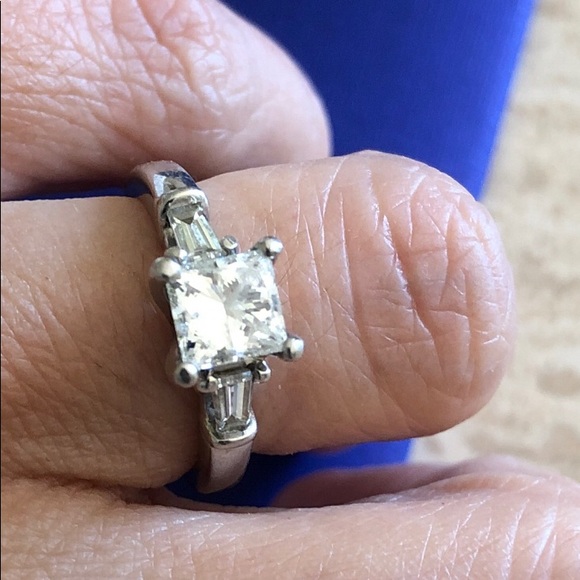 1.33 Carat Princess Cut w/Baguette Ring-Platinum - Picture 8 of 10
